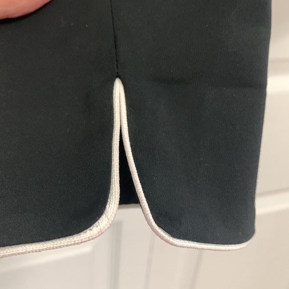 JonesNewYork black Blazer with white piping accent - Picture 4 of 5